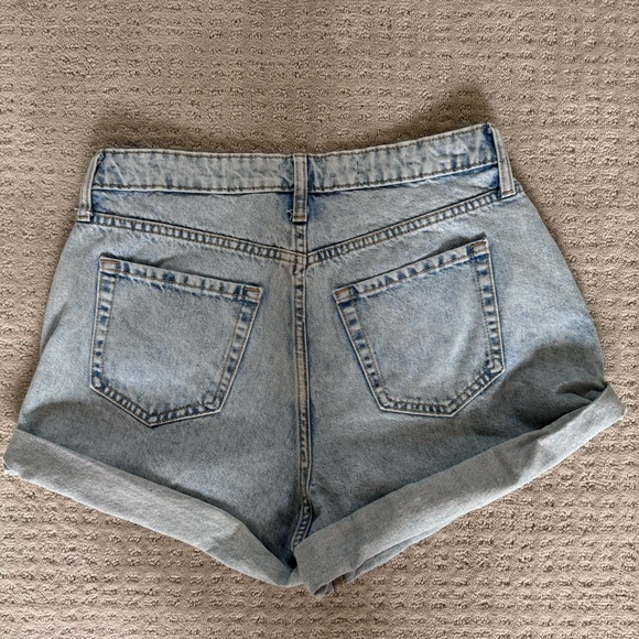 Wild fable, high-rise mom jean shorts, size 8 - Picture 2 of 5